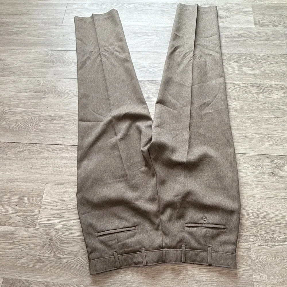 Levi Strauss & Co Action Slacks Mens 38x32 Brown Dacron Polyester Dress Pants